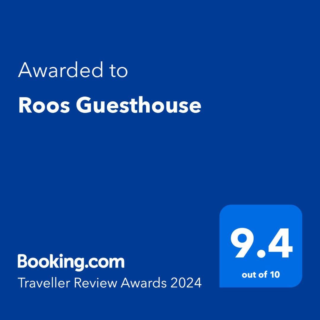 Roos Guesthouse Moalboal Esterno foto